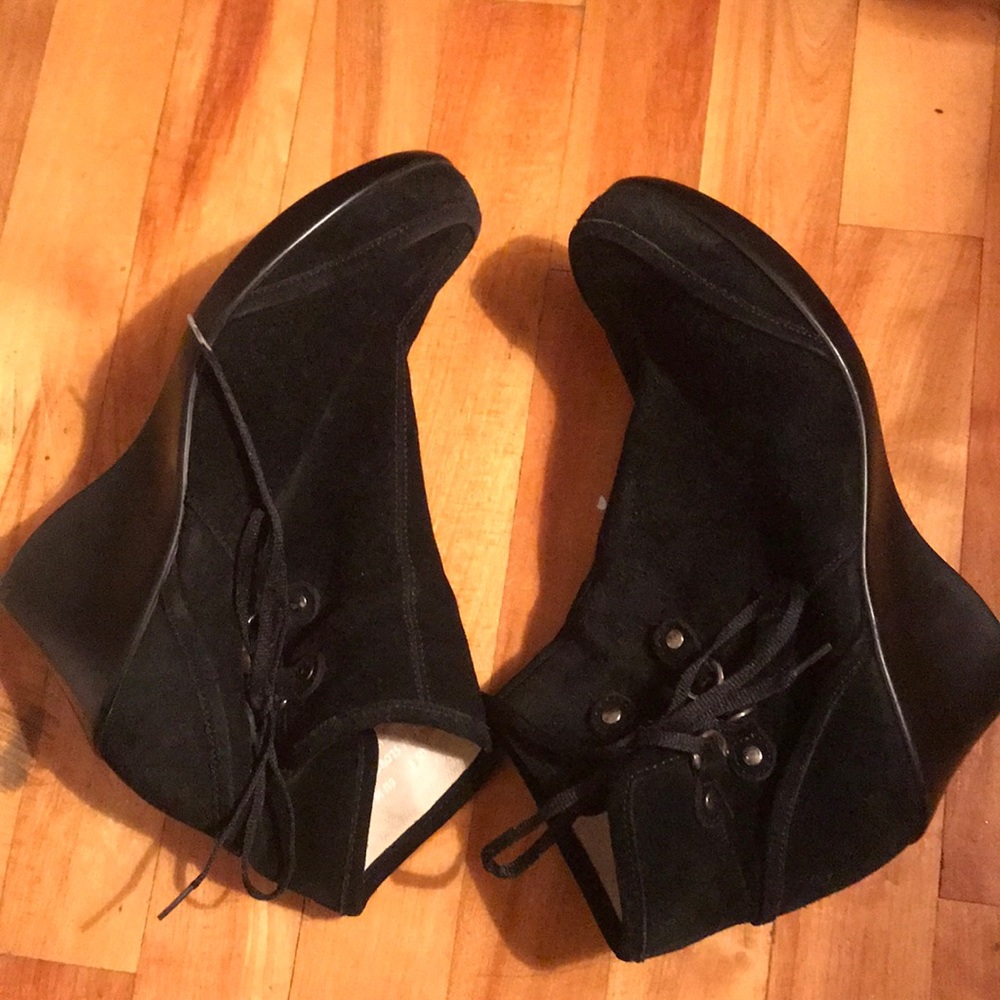 You by crocs wedge short suede boots size 8